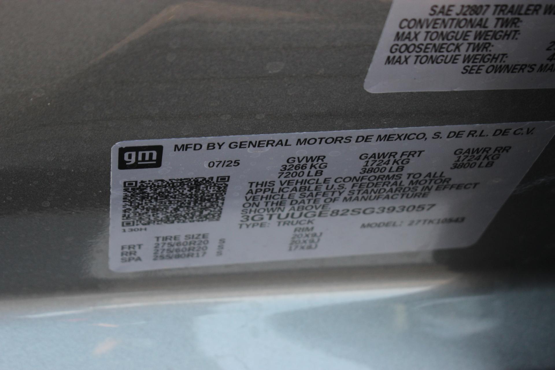 2025 GMC Sierra 1500 Vehicle Photo in AURORA, CO 80012-4011