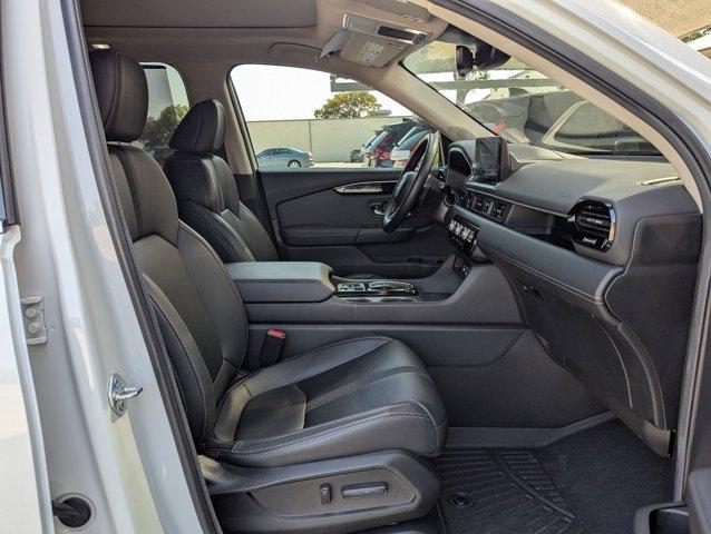 2024 Honda Pilot Vehicle Photo in San Antonio, TX 78230