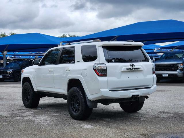 2020 Toyota 4Runner Vehicle Photo in DENTON, TX 76210-9321
