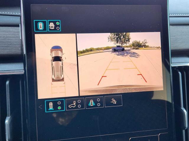 2024 GMC Acadia Vehicle Photo in DENTON, TX 76210-9321