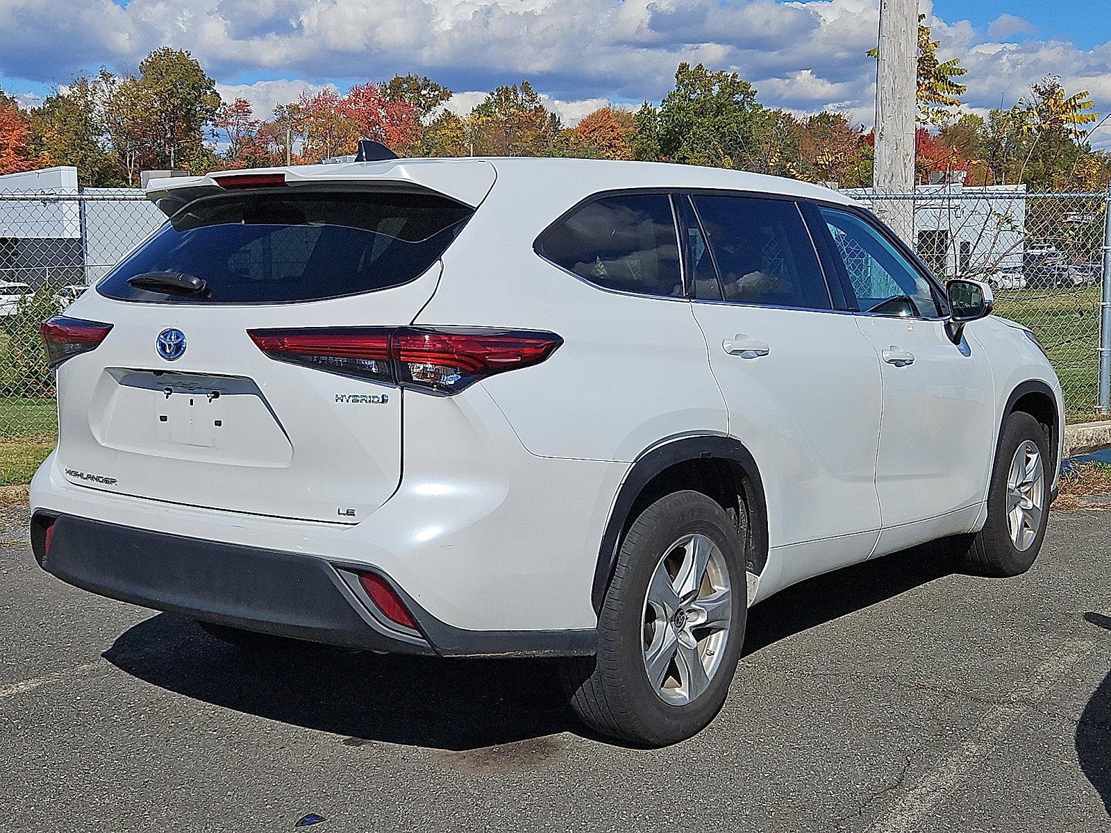 2022 Toyota Highlander Vehicle Photo in Trevose, PA 19053