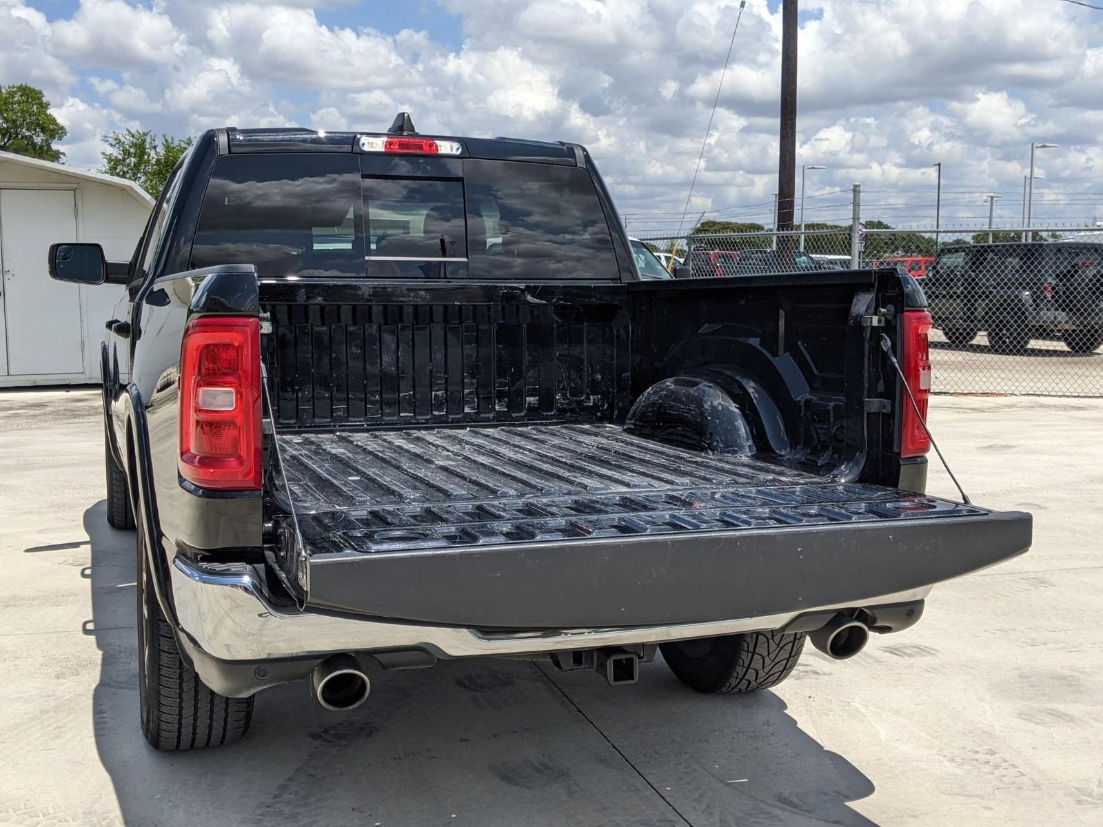 2025 Ram 1500 Vehicle Photo in Seguin, TX 78155