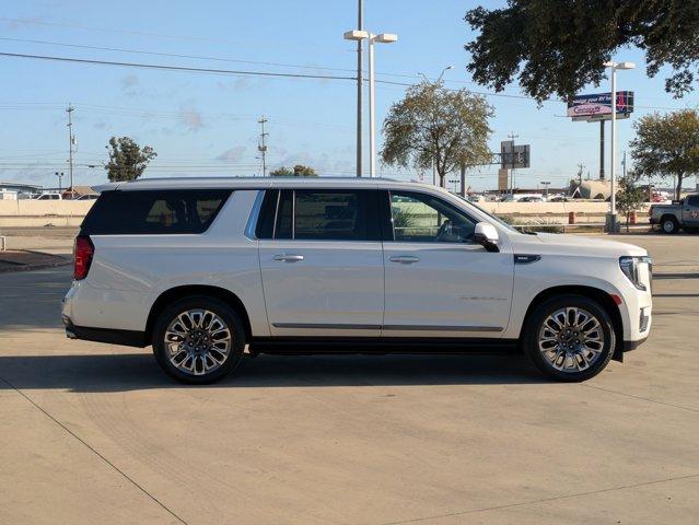 2024 GMC Yukon XL Vehicle Photo in SELMA, TX 78154-1459