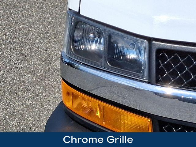 2024 Chevrolet Express Cargo 2500 Vehicle Photo in DANBURY, CT 06810-5034