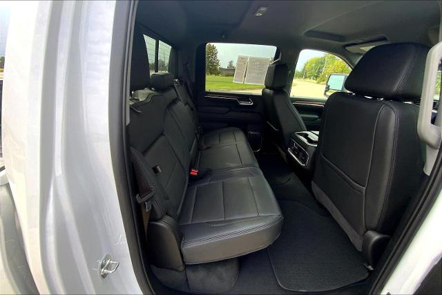 2025 GMC Sierra 2500 HD Vehicle Photo in TOPEKA, KS 66609-0000