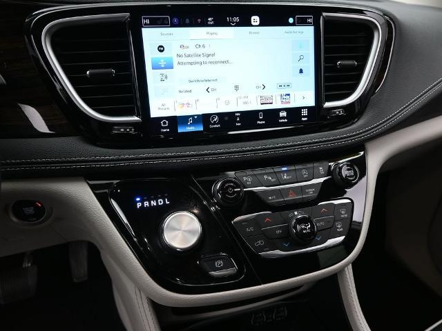 2024 Chrysler Pacifica Vehicle Photo in Cedar Rapids, IA 52402