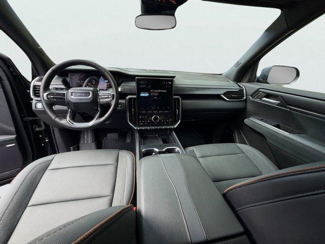 2024 GMC Acadia Vehicle Photo in LEOMINSTER, MA 01453-2952