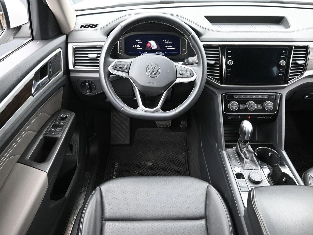 2023 Volkswagen Atlas Vehicle Photo in Cedar Rapids, IA 52402