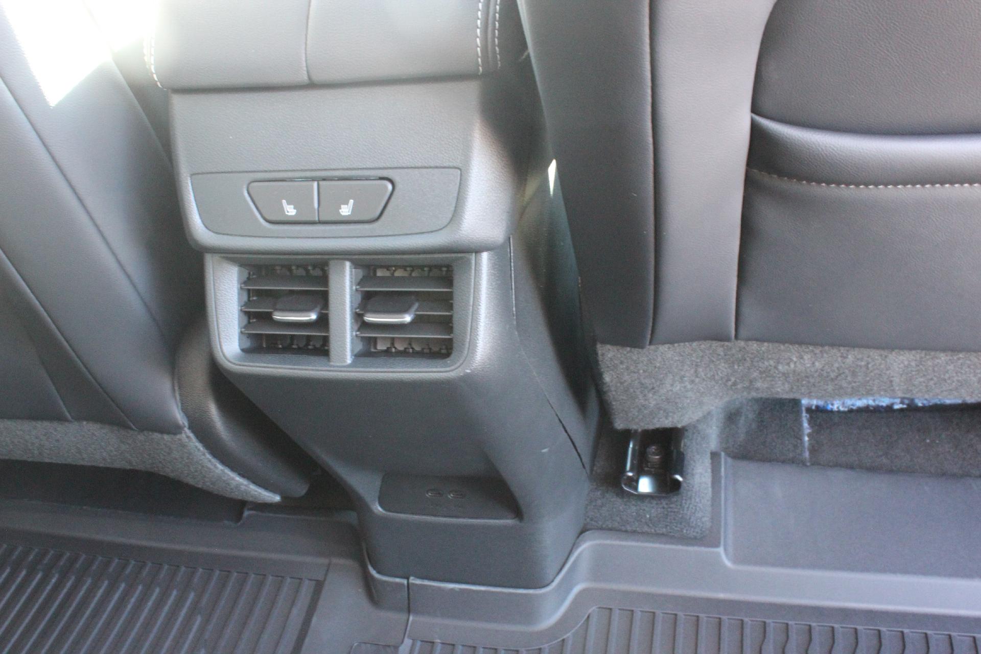 2026 GMC Terrain Vehicle Photo in AURORA, CO 80012-4011