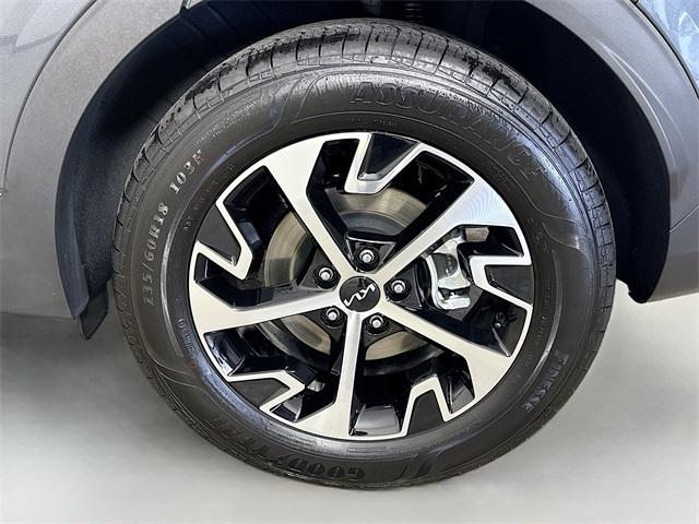 2025 Kia Sportage Hybrid Vehicle Photo in Everett, WA 98204