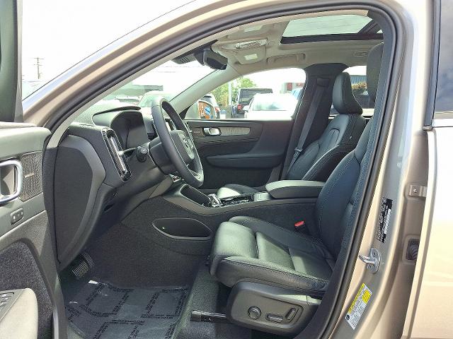 2024 Volvo XC40 Vehicle Photo in HARRISBURG, PA 17111-1033