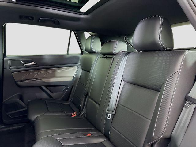 2023 Volkswagen Atlas Cross Sport Vehicle Photo in Puyallup, WA 98371