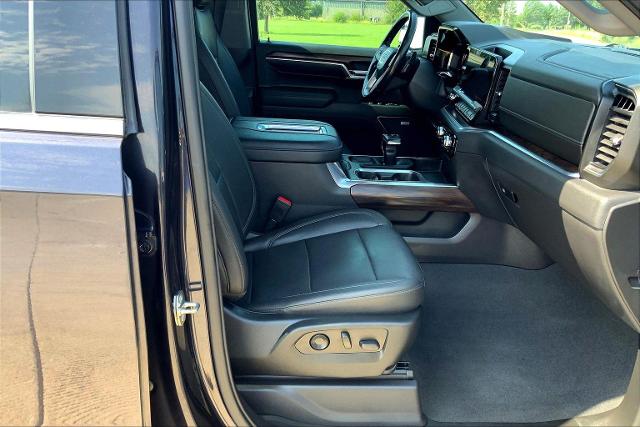 2022 GMC Sierra 1500 Vehicle Photo in TOPEKA, KS 66609-0000