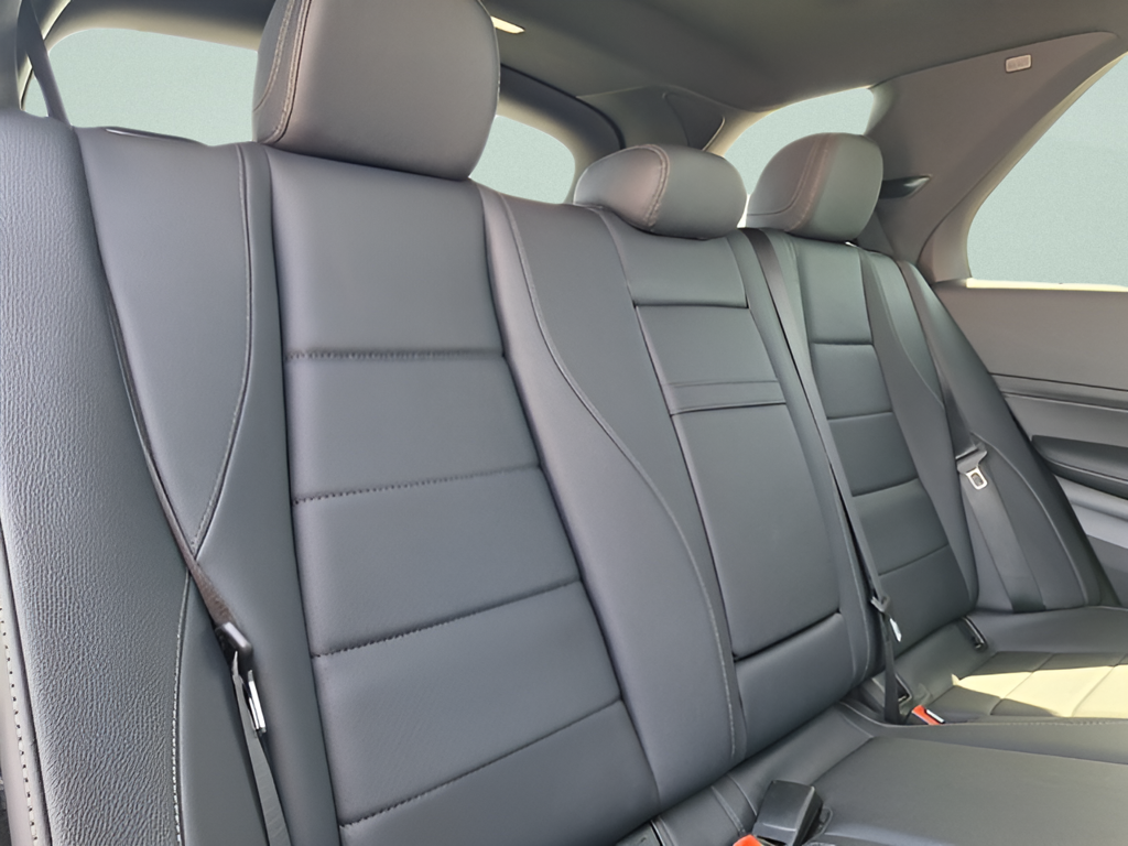 2024 Mercedes-Benz GLE photo 26 of 31