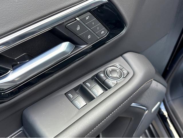 2025 Chevrolet Suburban Vehicle Photo in BEAUFORT, SC 29906-4218