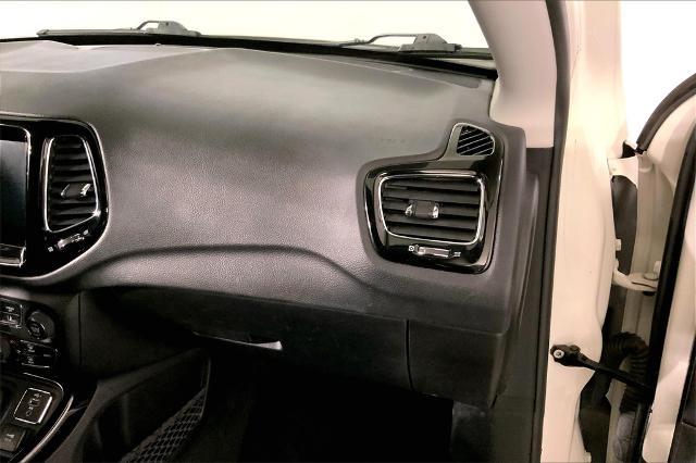 2021 Jeep Compass Vehicle Photo in Lees Summit, MO 64086