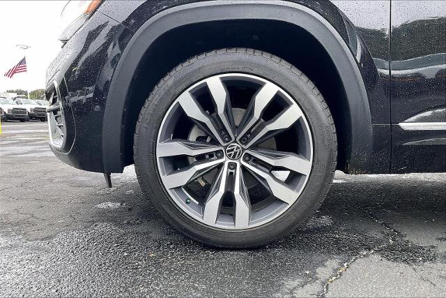2023 Volkswagen Atlas Vehicle Photo in INDEPENDENCE, MO 64055-1314
