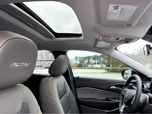 2025 Chevrolet Trax Vehicle Photo in POOLER, GA 31322-3252