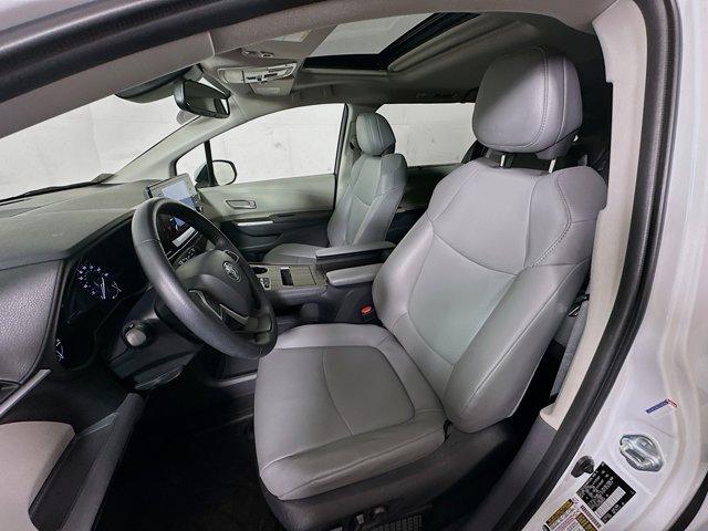 2022 Toyota Sienna Vehicle Photo in Flemington, NJ 08822