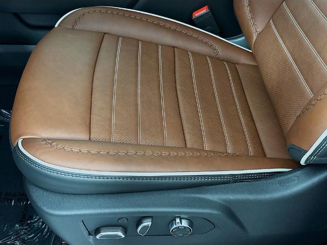 2026 GMC Sierra 3500 HD Vehicle Photo in PUYALLUP, WA 98371-4149