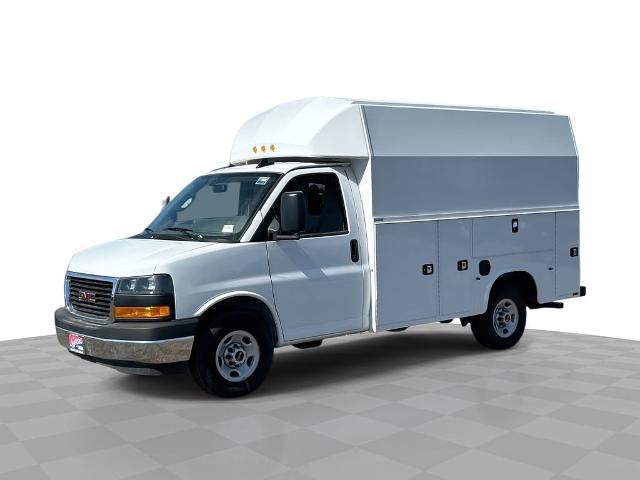 2025 GMC Savana Cutaway 3500 Vehicle Photo in GILBERT, AZ 85297-0402