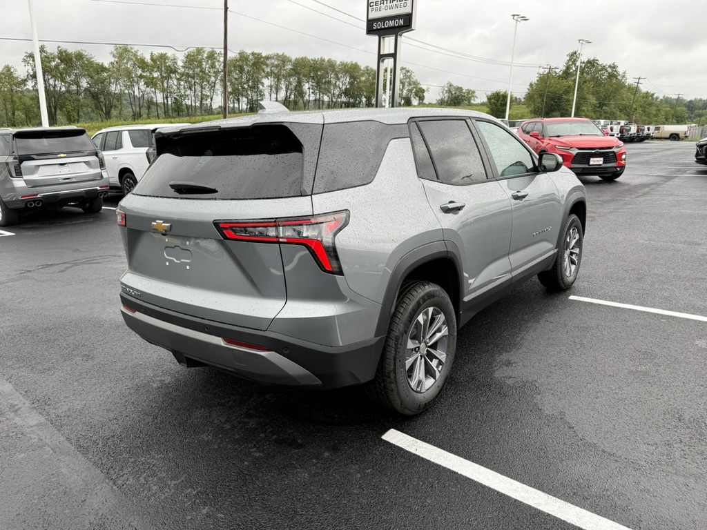 2027 Chevrolet Equinox LT - 4