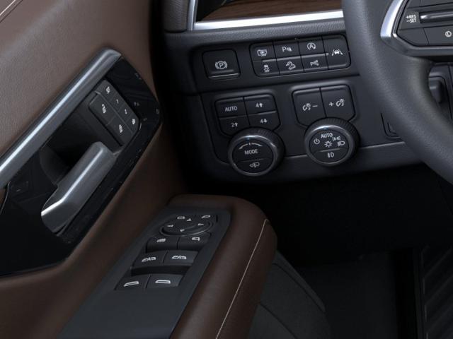 2026 Chevrolet Suburban photo 22 of 31