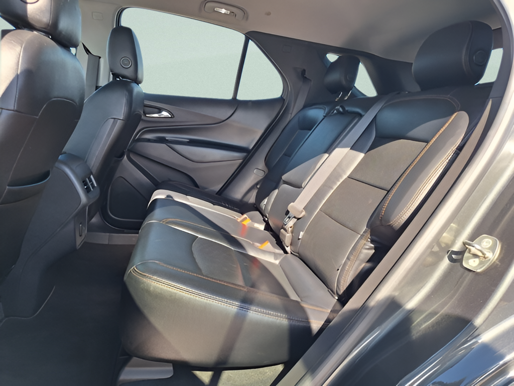 2019 Chevrolet Equinox photo 21 of 30