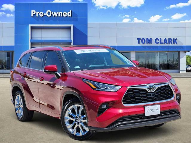 2021 Toyota Highlander Vehicle Photo in DENTON, TX 76210-9321