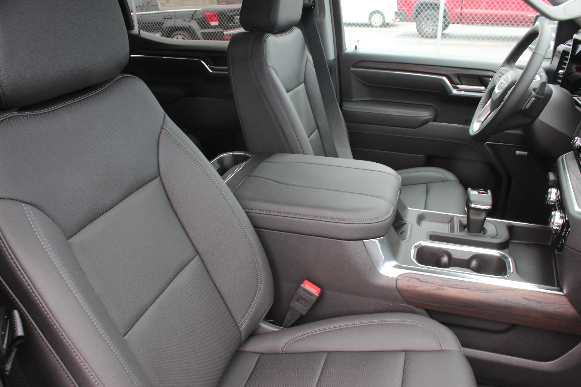 2025 GMC Sierra 1500 Vehicle Photo in AURORA, CO 80012-4011