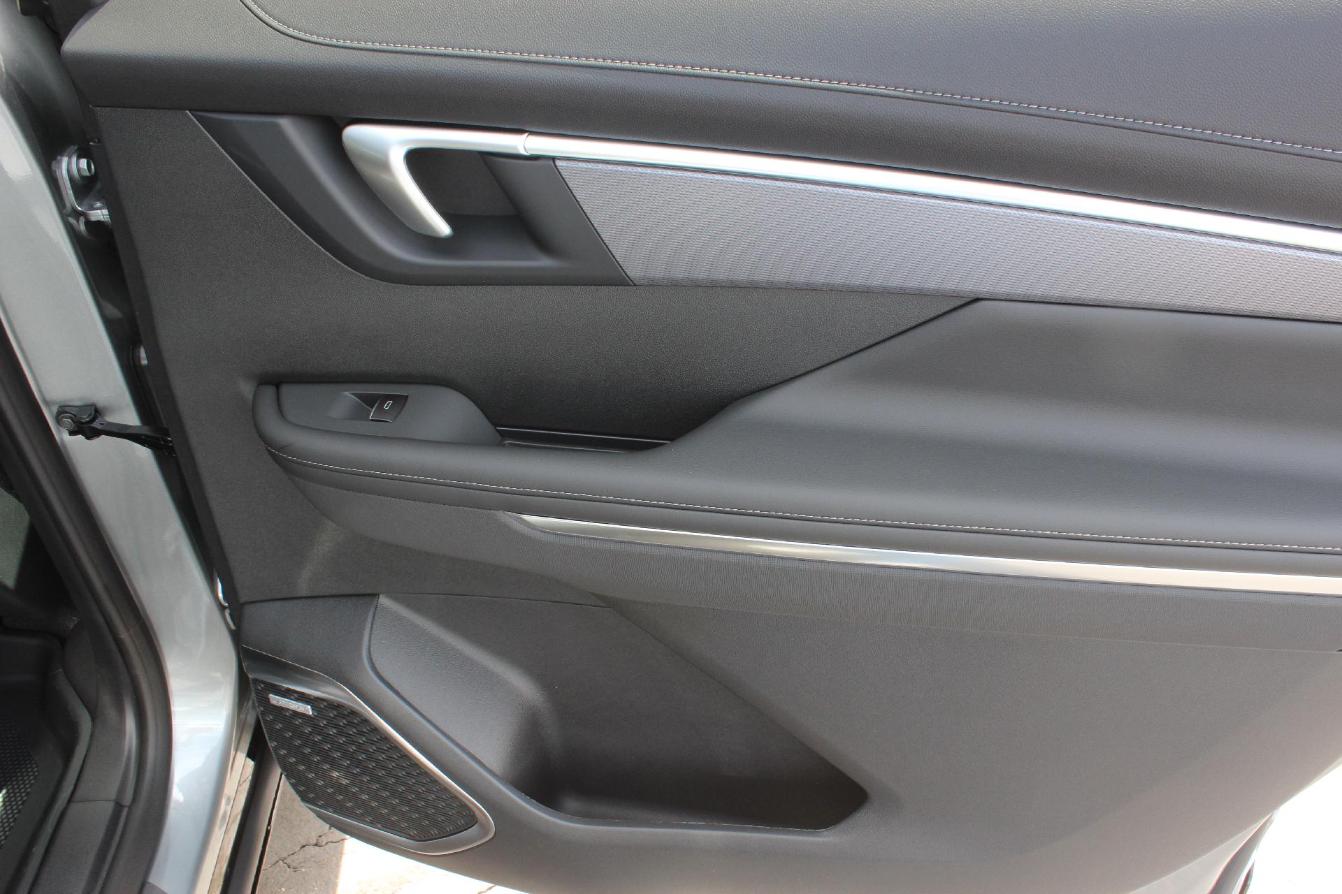 2026 Buick Enclave Vehicle Photo in AURORA, CO 80012-4011