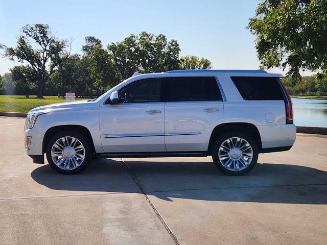 2018 Cadillac Escalade Vehicle Photo in DENTON, TX 76210-9321
