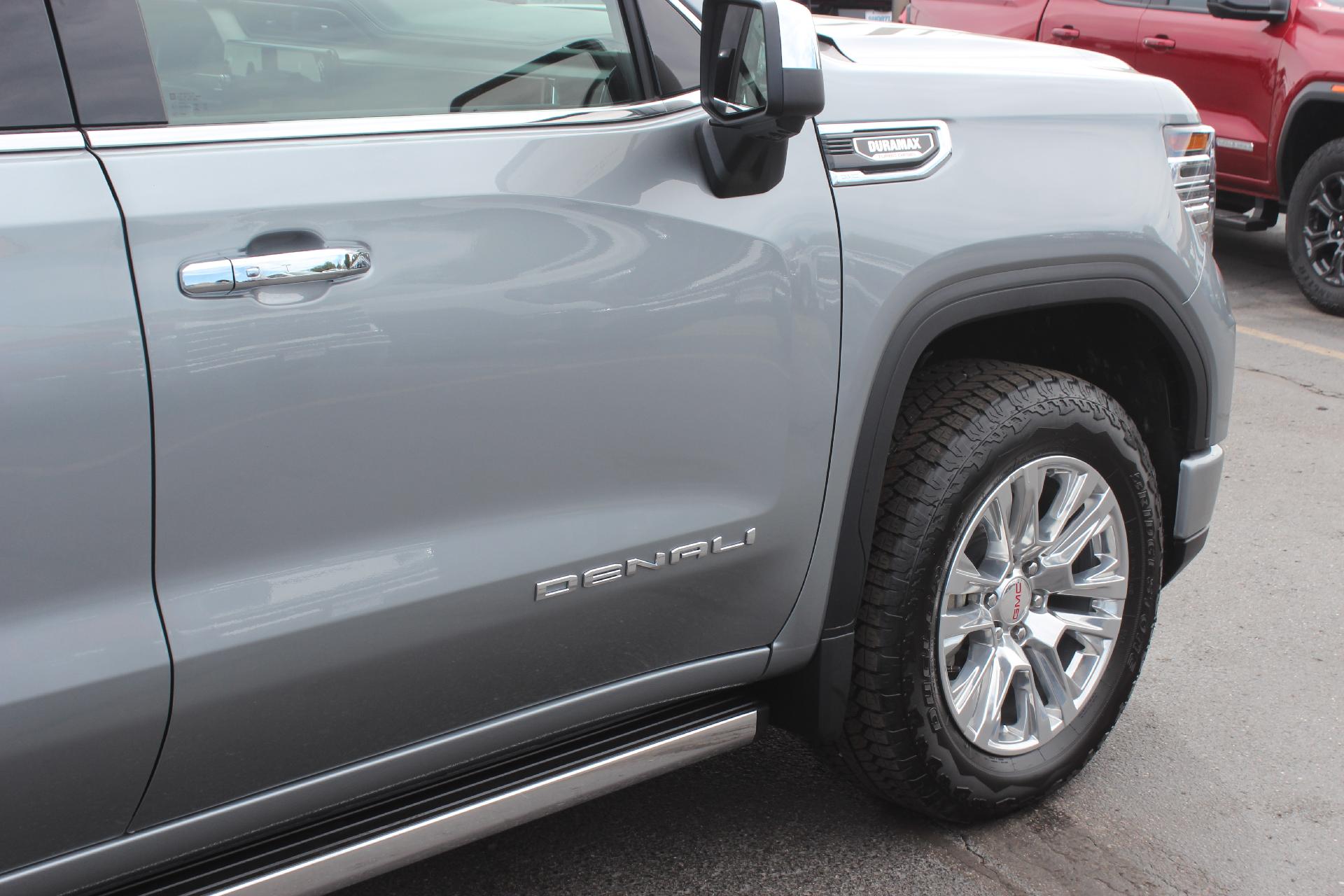 2025 GMC Sierra 1500 Vehicle Photo in AURORA, CO 80012-4011