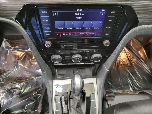 2020 Volkswagen Passat Vehicle Photo in NEENAH, WI 54956-2243
