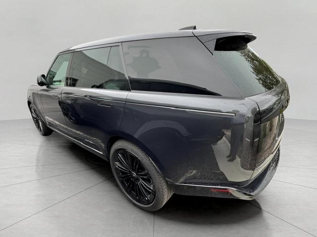 2023 Range Rover Vehicle Photo in Appleton, WI 54913