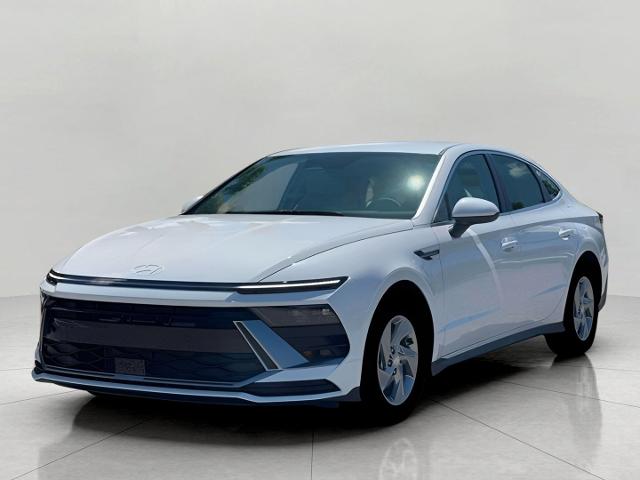 2026 Hyundai SONATA Vehicle Photo in Neenah, WI 54956