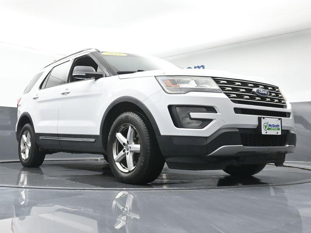 2016 Ford Explorer Vehicle Photo in Cedar Rapids, IA 52402