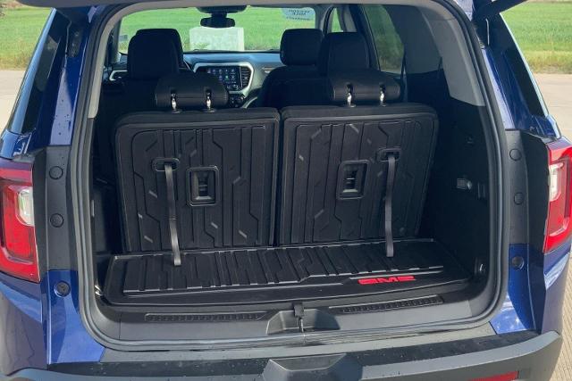 2023 GMC Acadia Vehicle Photo in TOPEKA, KS 66609-0000