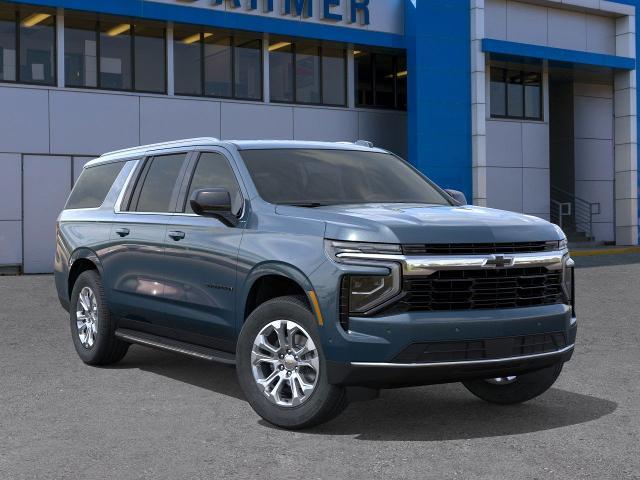 2025 Chevrolet Suburban Vehicle Photo in KANSAS CITY, MO 64114-4502