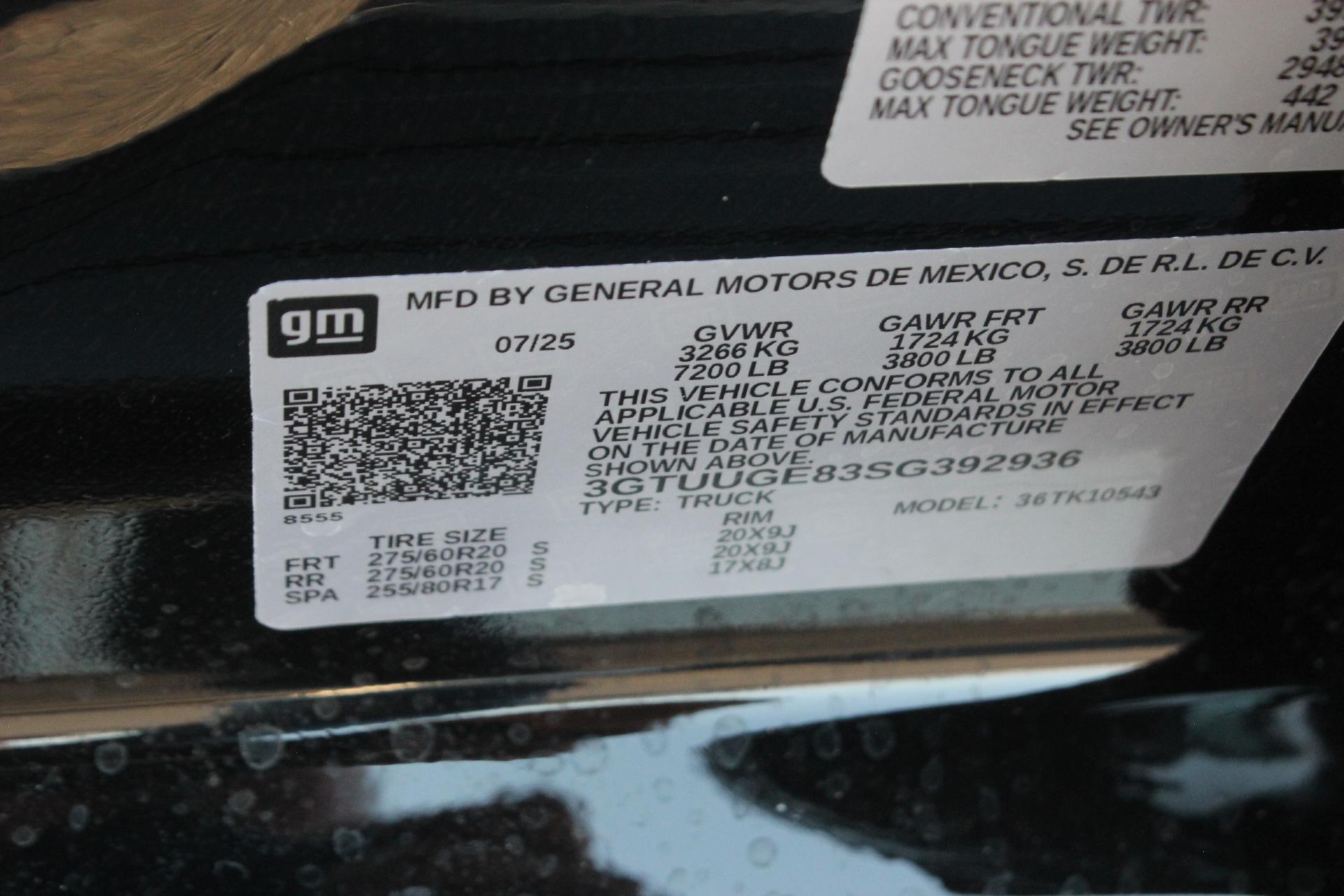 2025 GMC Sierra 1500 Vehicle Photo in AURORA, CO 80012-4011