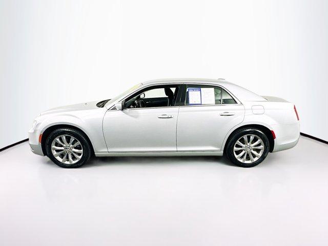 2020 Chrysler 300 Vehicle Photo in Flemington, NJ 08822