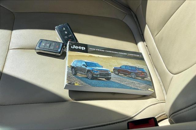 2022 Jeep Grand Cherokee L Vehicle Photo in INDEPENDENCE, MO 64055-1314