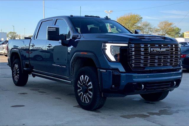 2025 GMC Sierra 2500 HD Vehicle Photo in TOPEKA, KS 66609-0000