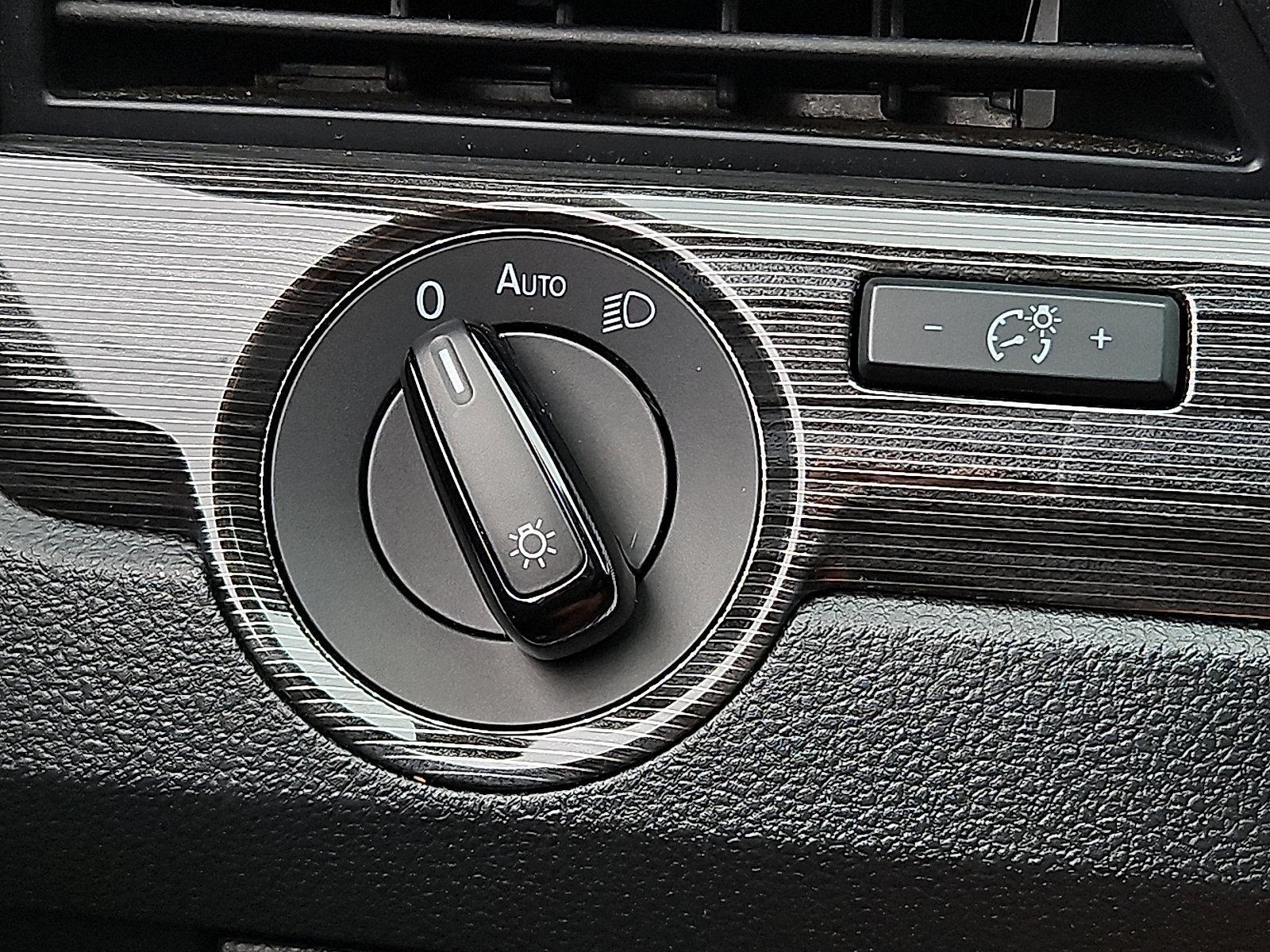 2020 Volkswagen Passat Vehicle Photo in Trevose, PA 19053