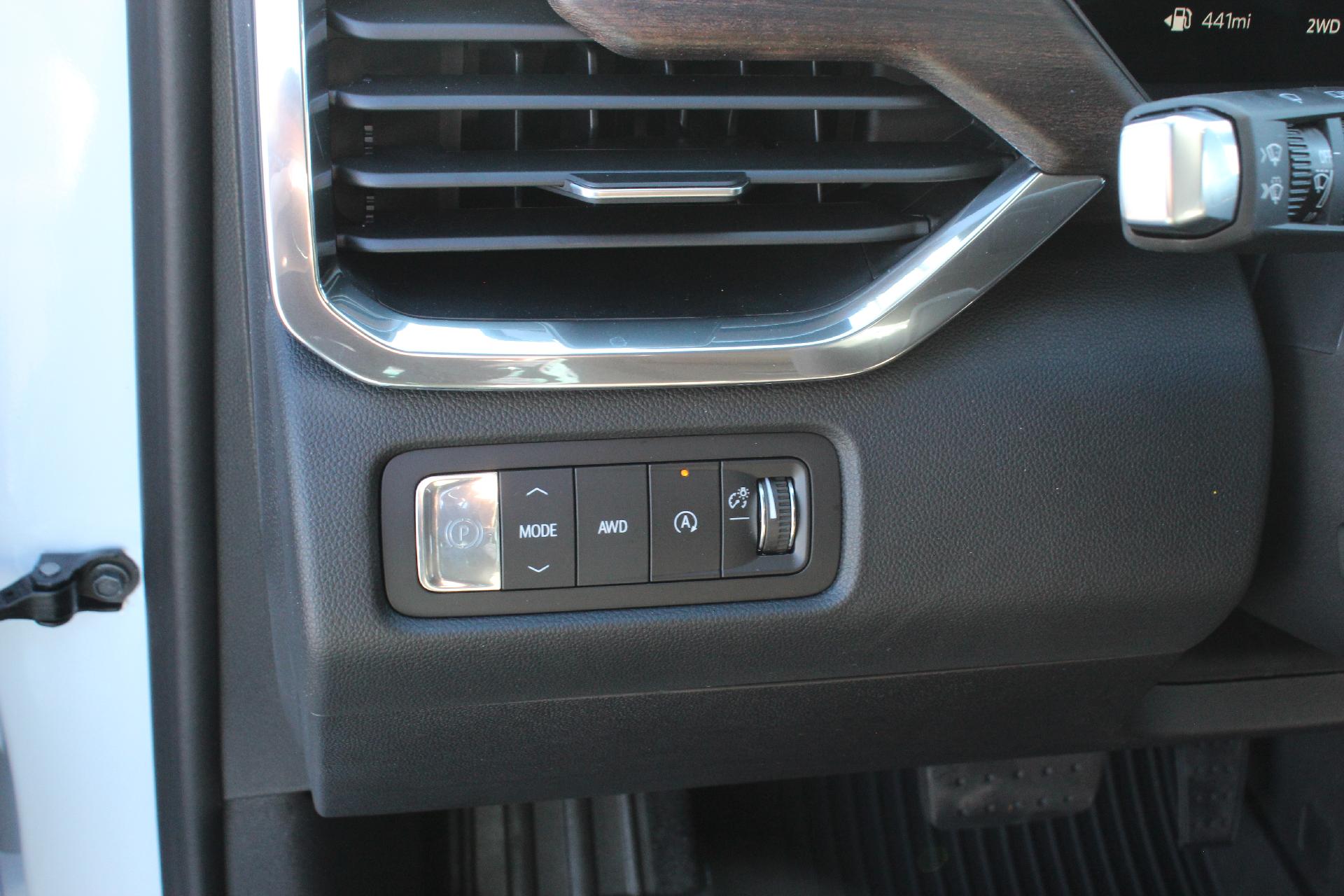 2026 GMC Acadia Vehicle Photo in AURORA, CO 80012-4011