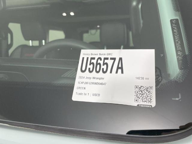 2024 Jeep Wrangler Vehicle Photo in GILBERT, AZ 85297-0402