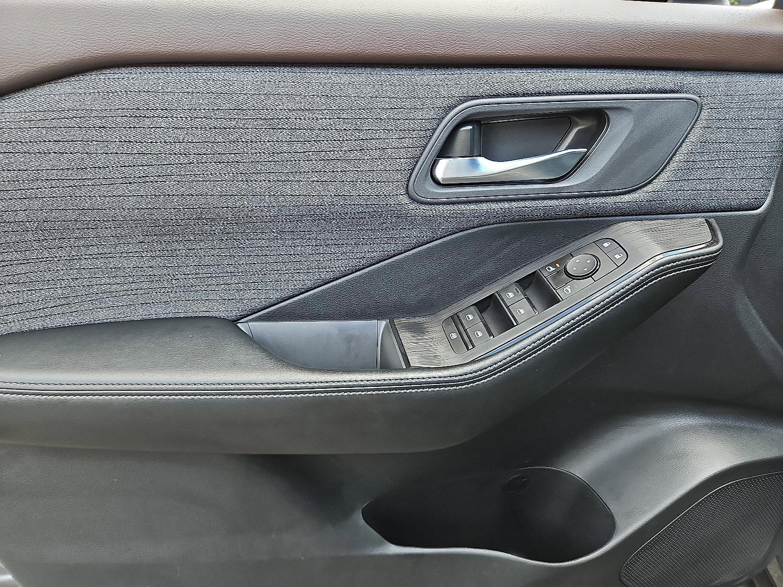 2023 Nissan Rogue Vehicle Photo in Jenkintown, PA 19046
