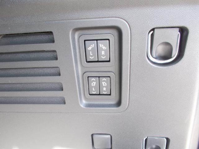 2026 GMC Acadia Vehicle Photo in LOWELL, MA 01852-4336