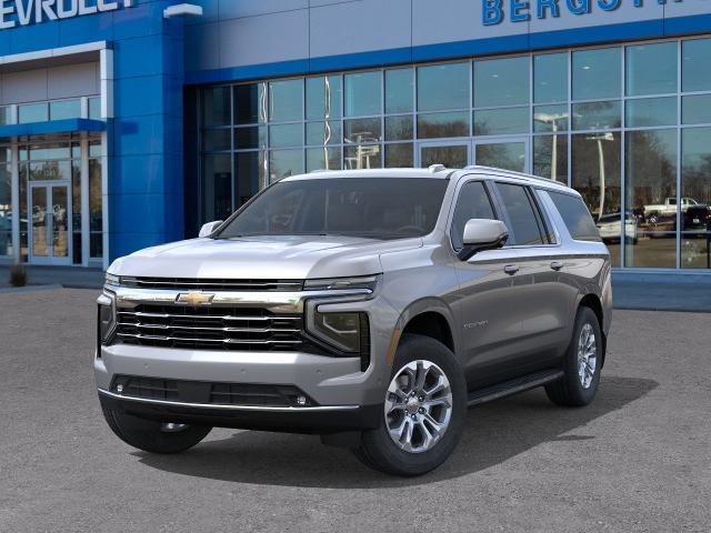2026 Chevrolet Suburban Vehicle Photo in NEENAH, WI 54956-2243