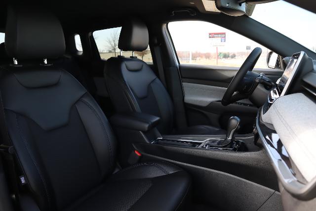 2025 Jeep Compass Vehicle Photo in Cedar Rapids, IA 52402